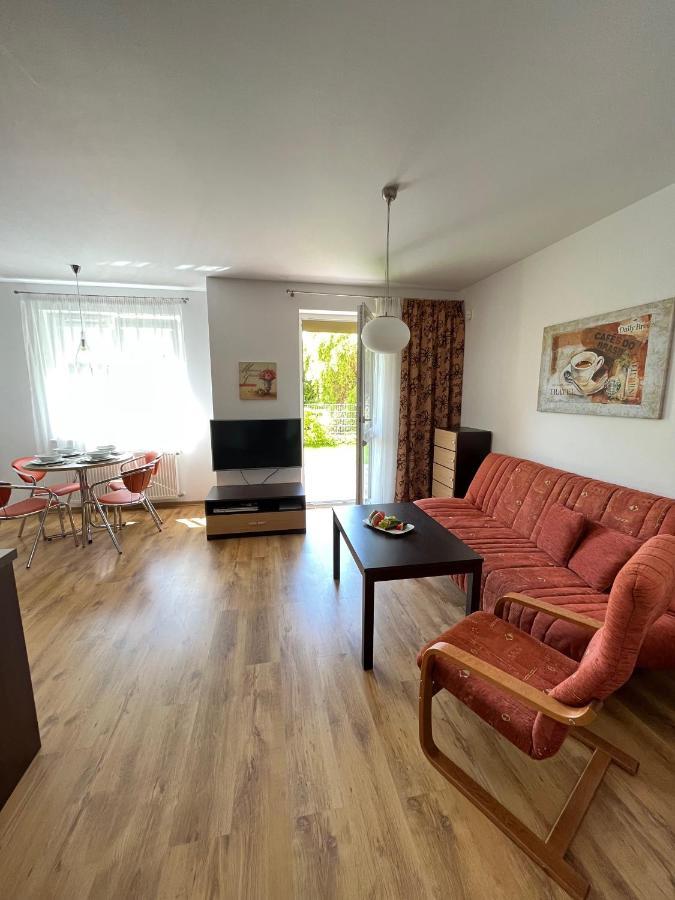 Apartament Z Garazem I Ogrodem Kołobrzeg Eksteriør billede