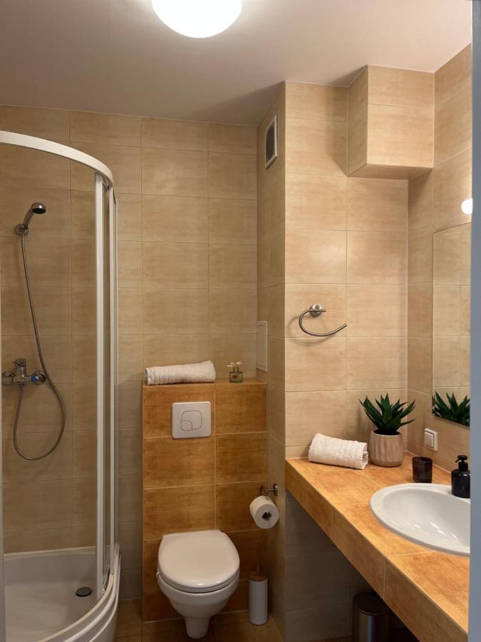 Apartament Z Garazem I Ogrodem Kołobrzeg Eksteriør billede