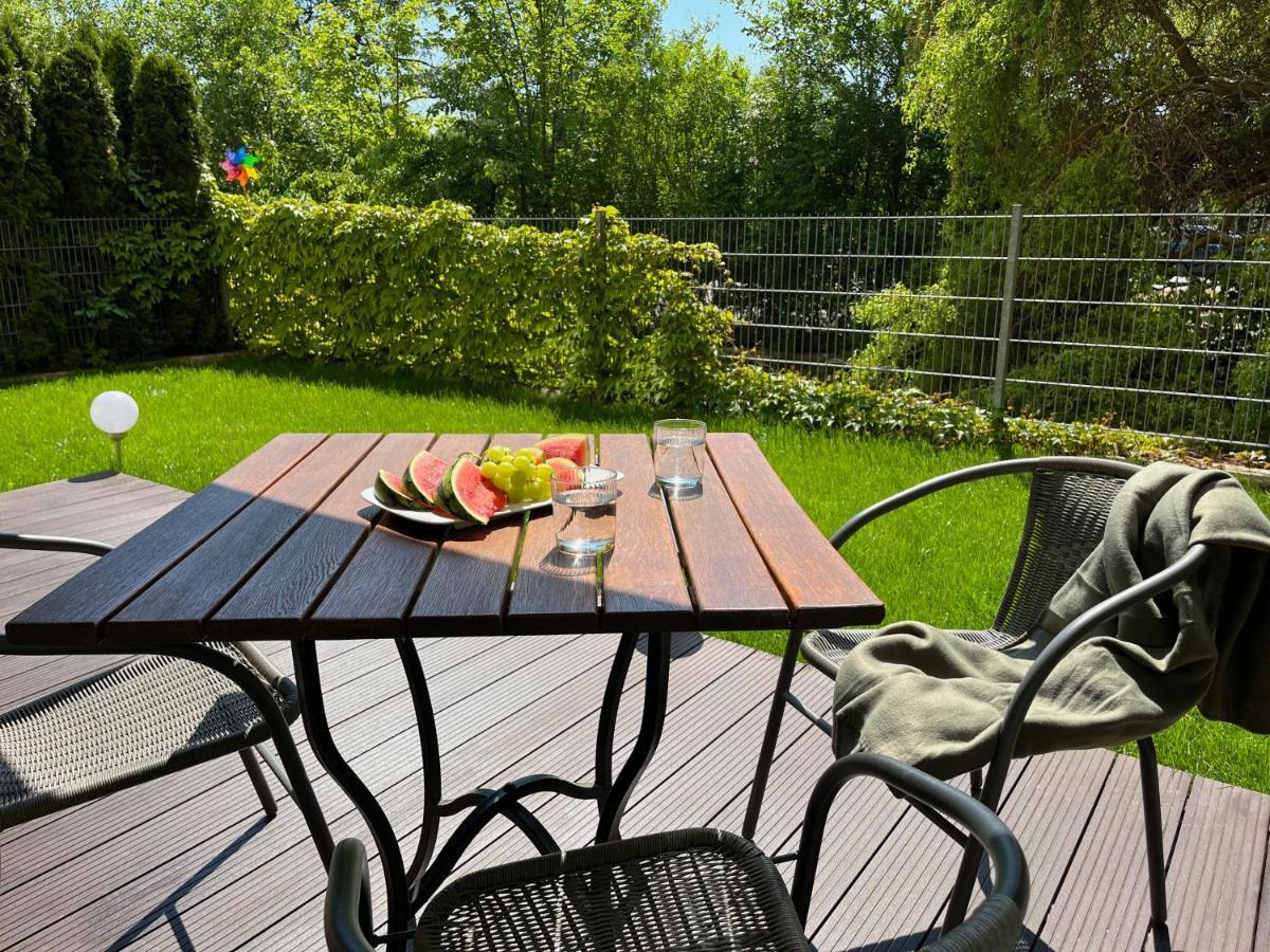 Apartament Z Garazem I Ogrodem Kołobrzeg Eksteriør billede