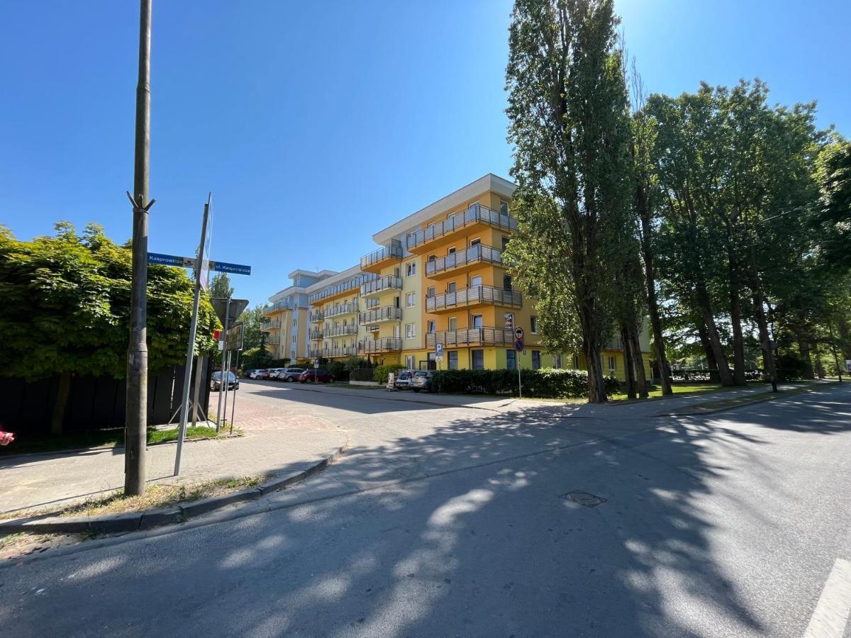 Apartament Z Garazem I Ogrodem Kołobrzeg Eksteriør billede